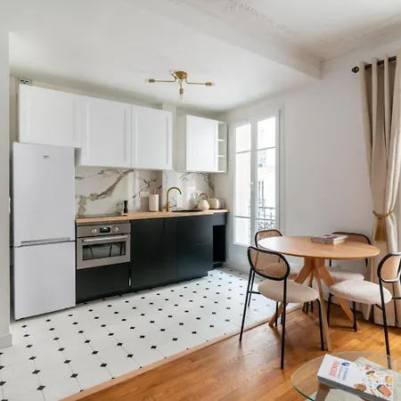 Charming Parisian Flat Near Eiffel Tower Paris