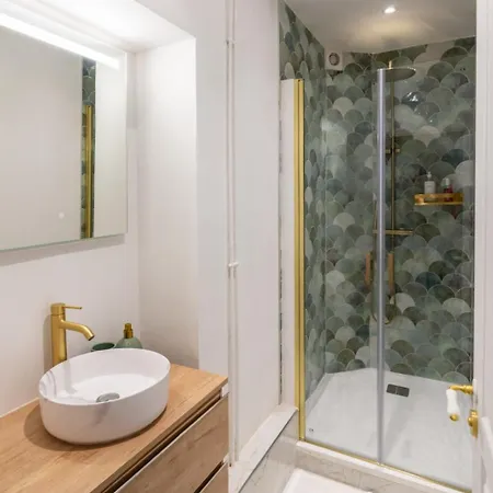 Appartamento Charming Parisian Flat Near Eiffel Tower