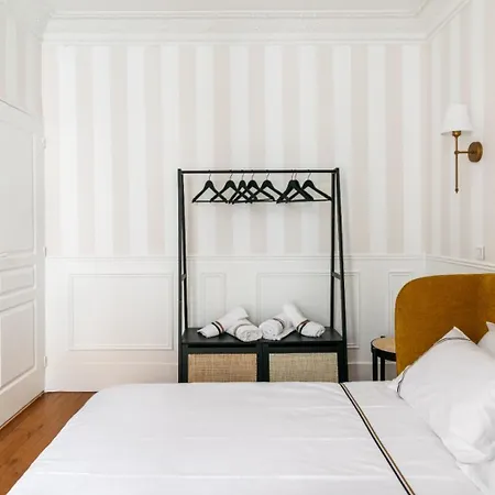 Appartamento Charming Parisian Flat Near Eiffel Tower