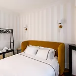 Charming Parisian Flat Near Eiffel Tower